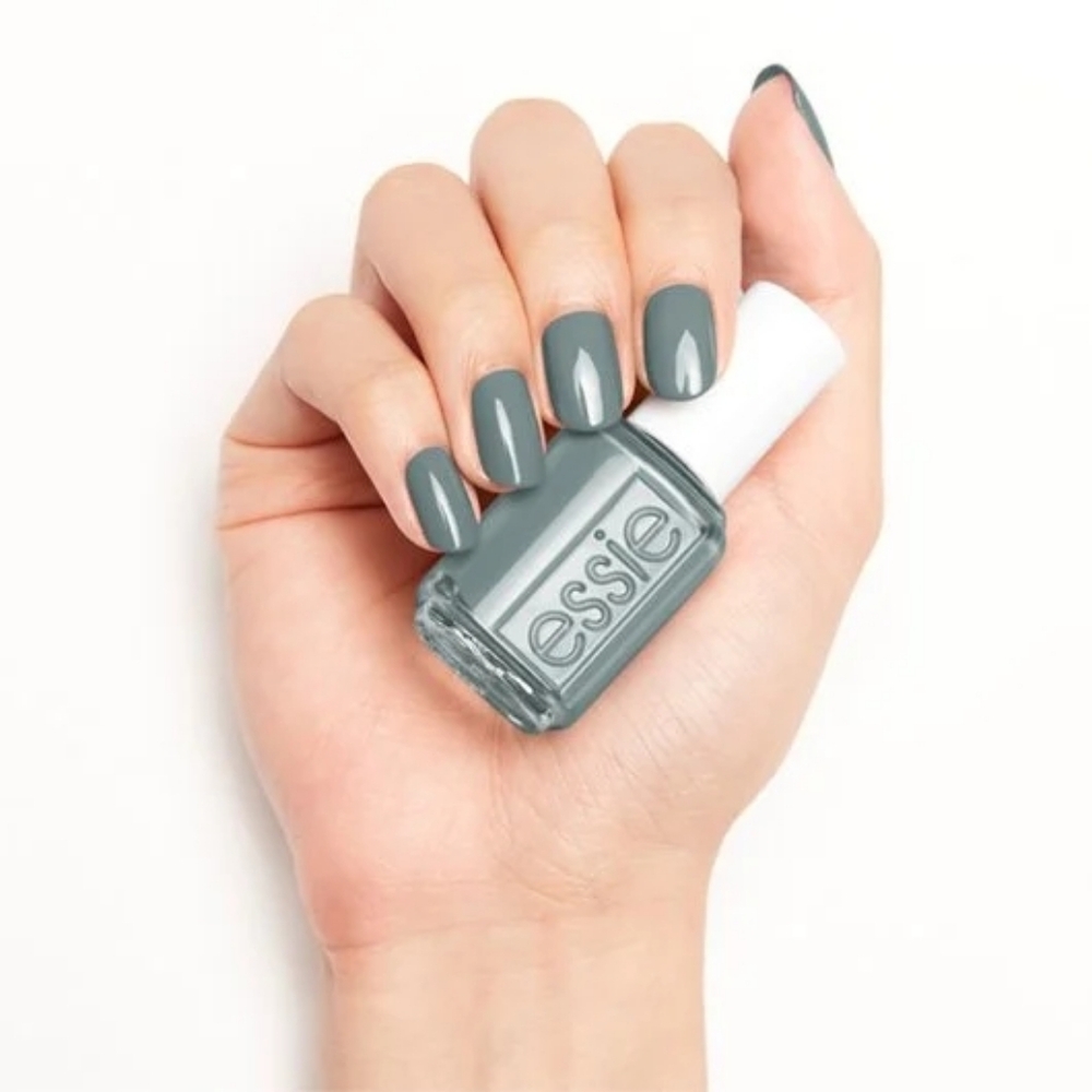 5/$25✨️Essie Polish✨️